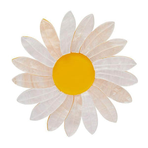 She Loves Me Daisy Brooch